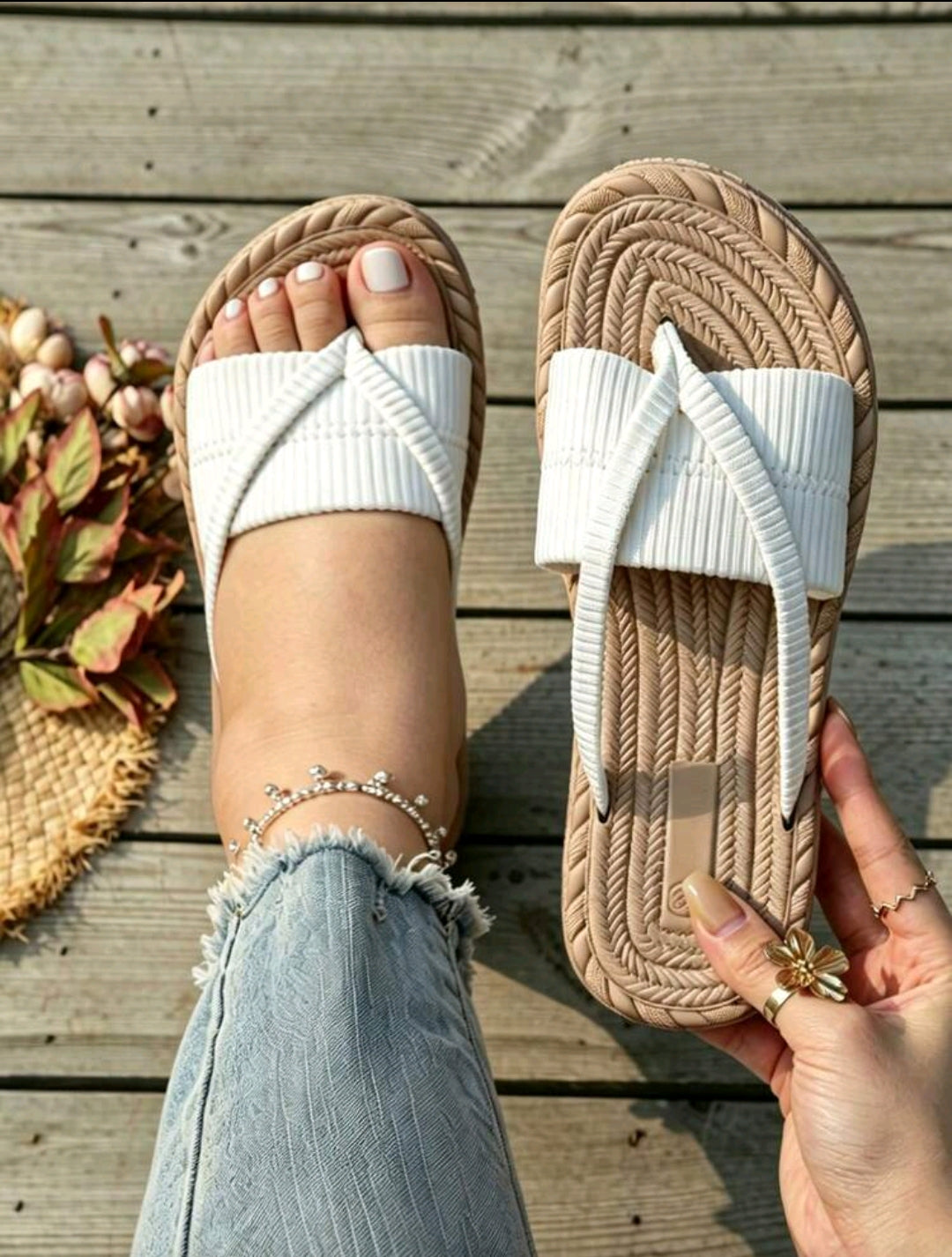 White slipper 8.5 wide